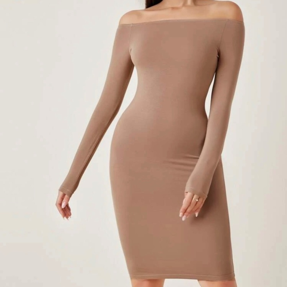 Solid Off Shoulder Bodycon Dress (medium)